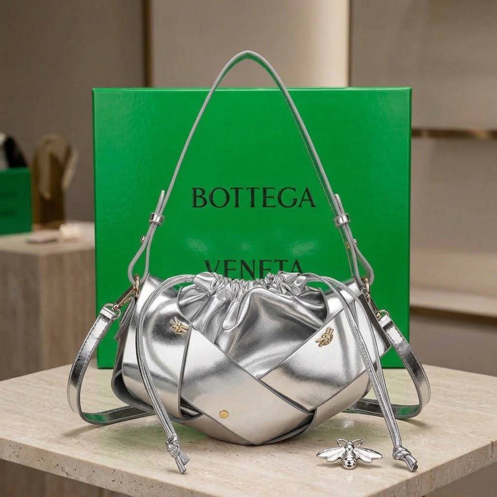 Bottega

85 dhs🇦🇪🇦🇪

With box
New arrivals
Zain219
♥️♥️♥️