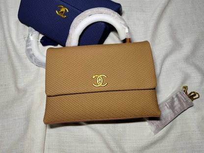Goyard - Prada - Chanel
105 dhs🇦🇪🇦🇪 
high quality 27cm

Zain26
♥️♥️♥️