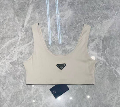 PRADA
*Super Master quality*
*Sizes:S M L XL*

190 dhs✅

Zain308
♥️♥️♥️