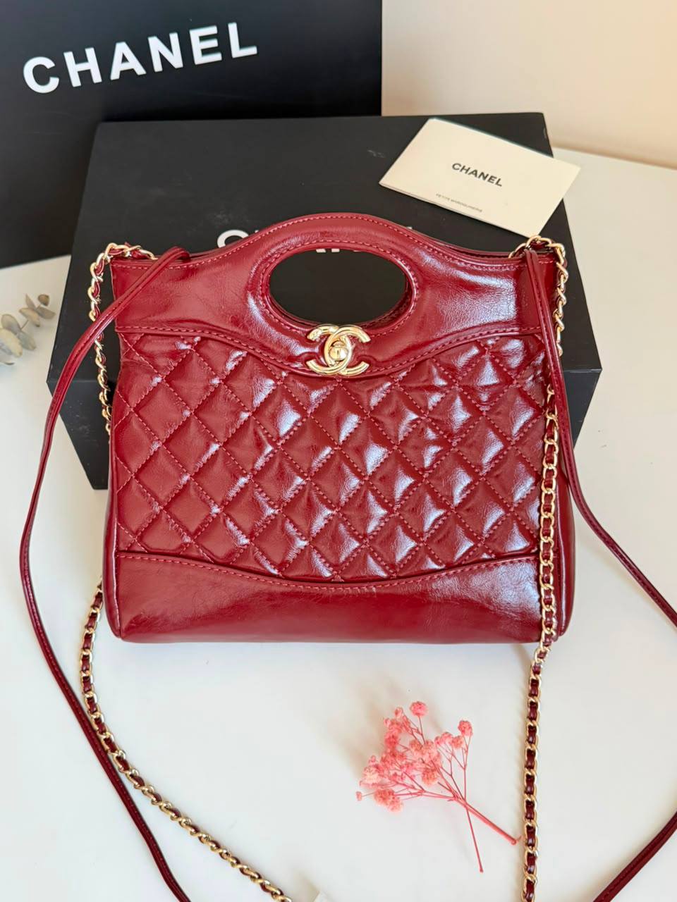 Chanel

230 dhs🇦🇪🇦🇪

Zain134
♥️♥️♥️
