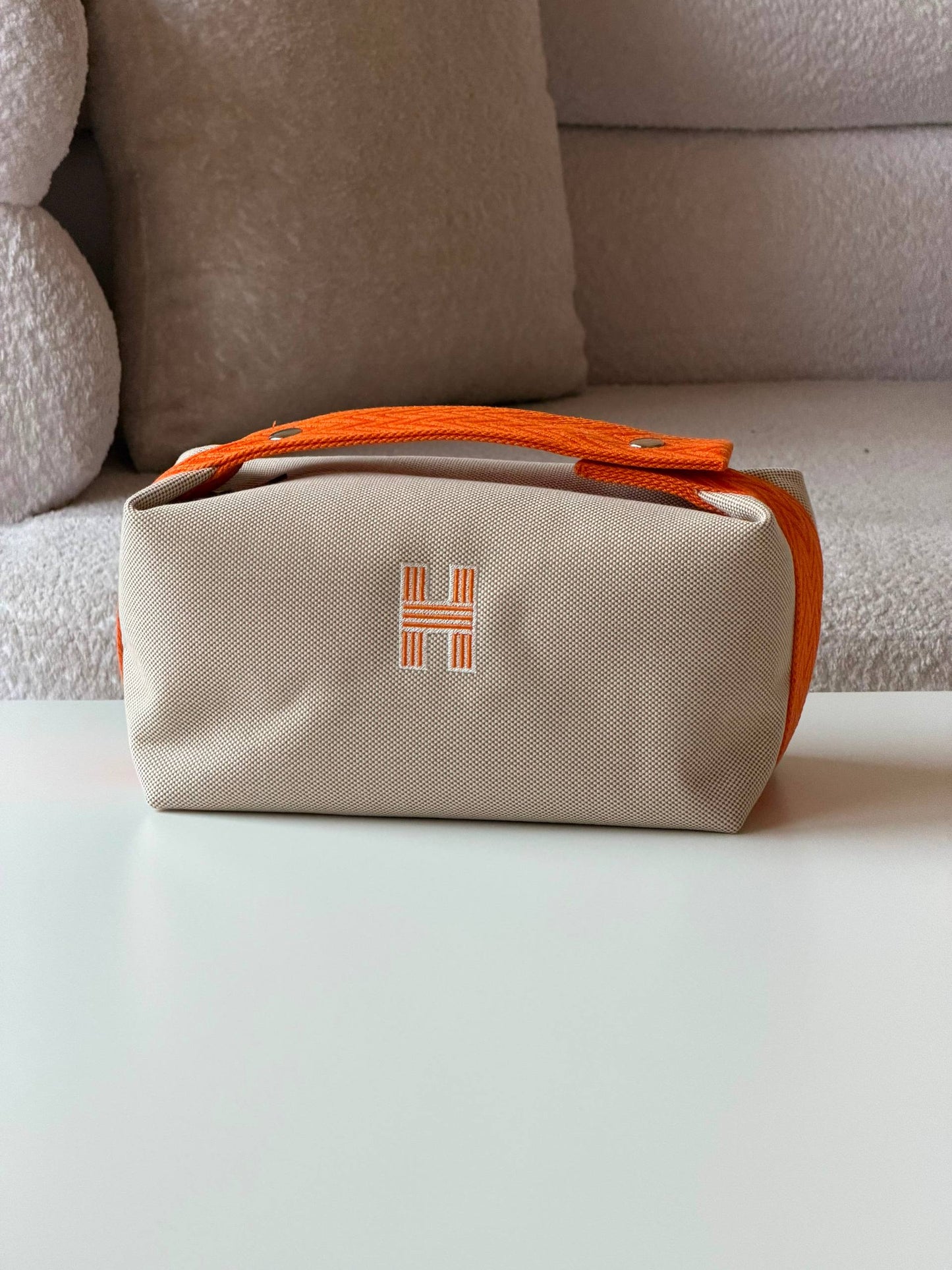 Hermes bride 24cm💕master quality😍with box❤️
290 dhs🇦🇪🇦🇪

Zain52
♥️♥️♥️
