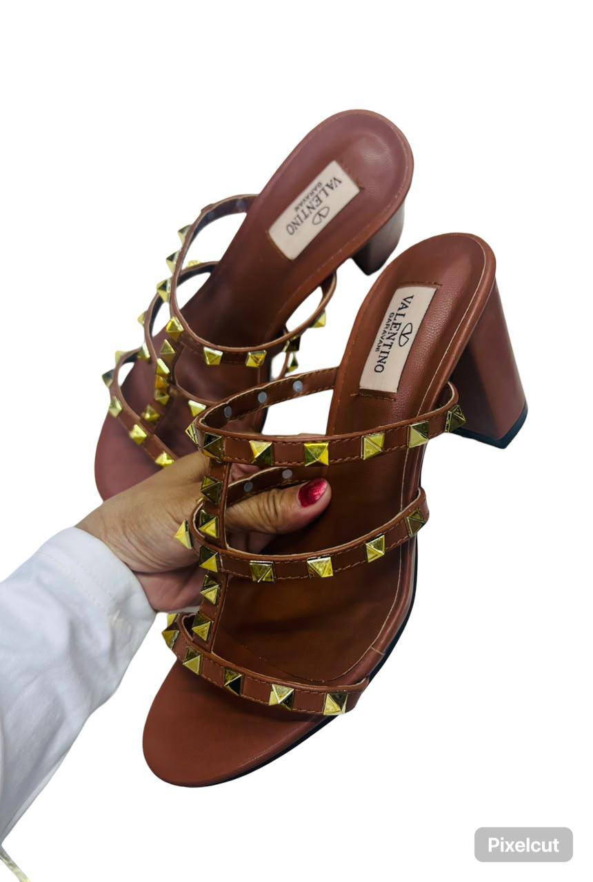 𝐑𝐄𝐒𝐓𝐎𝐂𝐊𝐒 😍😍😍

𝐕𝐀𝐋𝐄𝐍𝐓𝐈𝐍𝐎 𝟕𝐜𝐦
💯high quality
Size 36-37-38-39-40-41
105 dhs🇦🇪🇦🇪

Zain86
♥️♥️♥️
