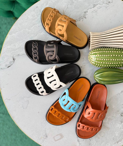 HERMES
Vip quality
Size 36 to 42
450 dhs✅

Zain113
♥️♥️♥️