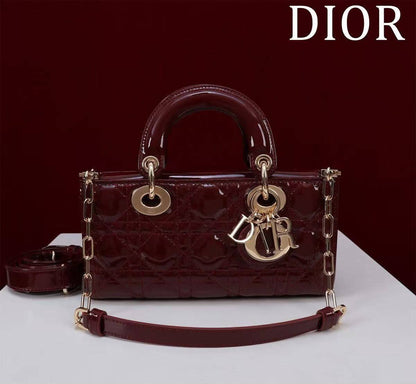 Dior D-joy✅
*Size 22 cm*
For Price 👇 WhatsApp✅
0568585901 
0507557372
0552275751 Owner Zain 👌

Zain274
♥️♥️♥️