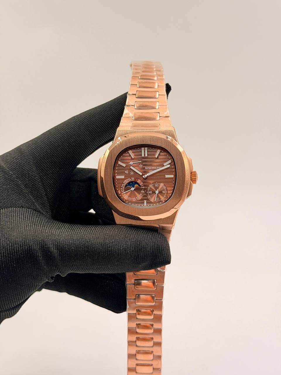 Patek
450 dhs🇦🇪🇦🇪
Automatic

Zain85
♥️♥️♥️