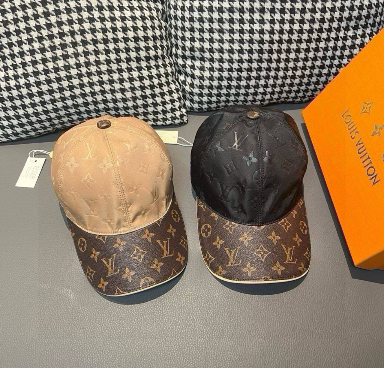 NEW COLLECTION*

*CAP*

*MASTER QUALITY*

170 dhs🪙🌺

Zain202
♥️♥️♥️