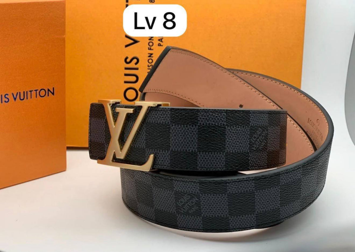 Men belt 
40 dhs🇦🇪🇦🇪

With box

Zain93
♥️♥️♥️