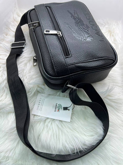Unisex Bags
80 dhs✅

Zain182
♥️♥️♥️