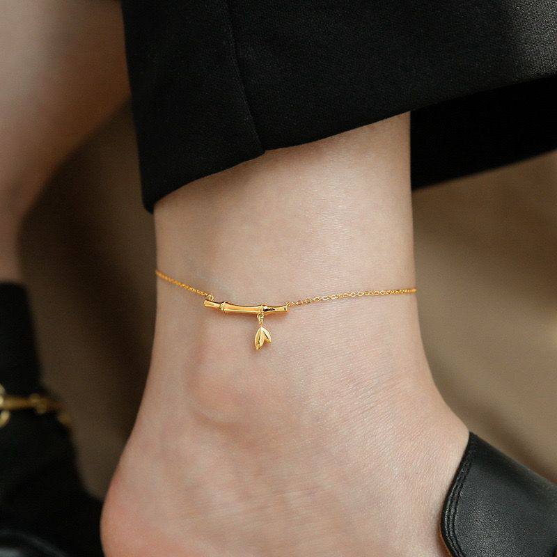 New arrival stainless steel with 18k gold plated anklets 
20 dhs🗽

Zain243
♥️♥️♥️