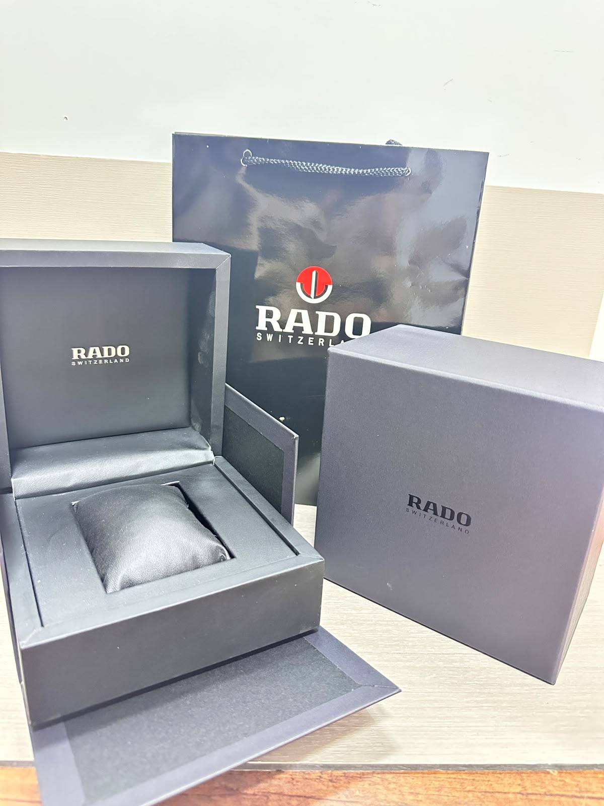 Original box

50 dhs🇦🇪🇦🇪

Zain85
♥️♥️♥️