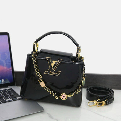 LV
110 dhs❣️

with box
🎁🎁🎁

Zain90
♥️♥️♥️