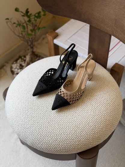Chanel 

 𝑨𝑨𝑨 𝑸𝒖𝒂𝒍𝒊𝒕𝒚 
S𝒊𝒛𝒆 𝟑5 𝒕𝒐 𝟒2 
480 dhs🇦🇪🇦🇪

Zain81
♥️♥️♥️