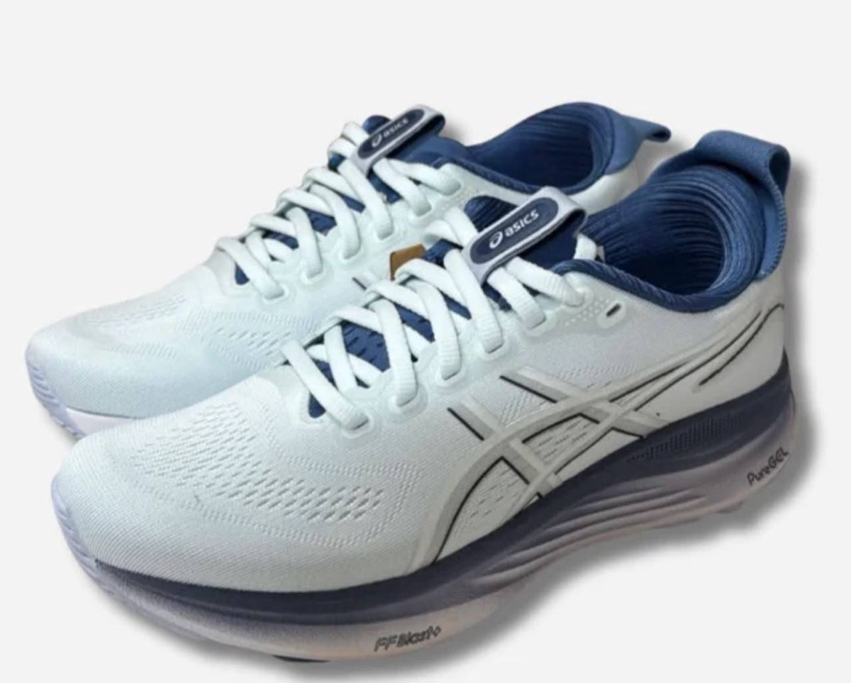 New 🆕 
Asics

40 TO 45 
170 dhs🇦🇪🇦🇪

Zain183
♥️♥️♥️