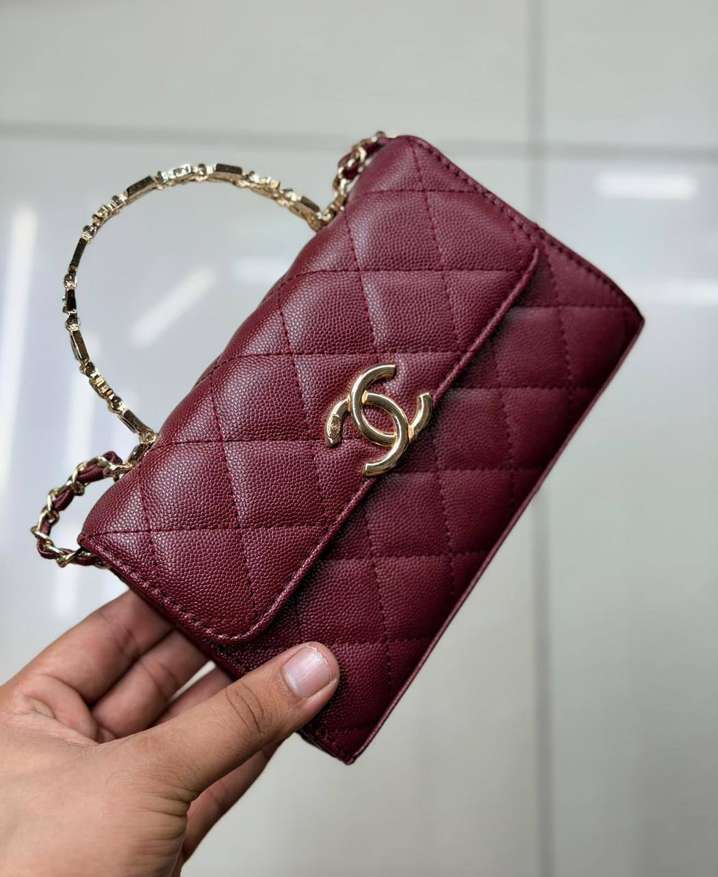 Chanel

100 dhs

Zain175
♥️♥️♥️