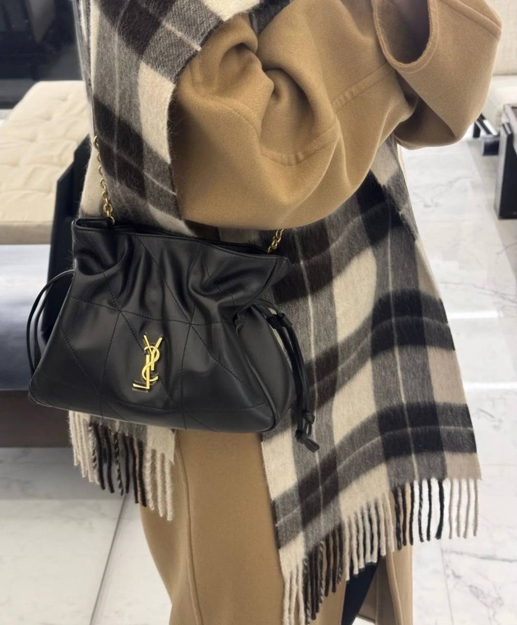 YSL
 SMALL SIZE 
WITH BOX 
90 dhs✅

Zain295
♥️♥️♥️