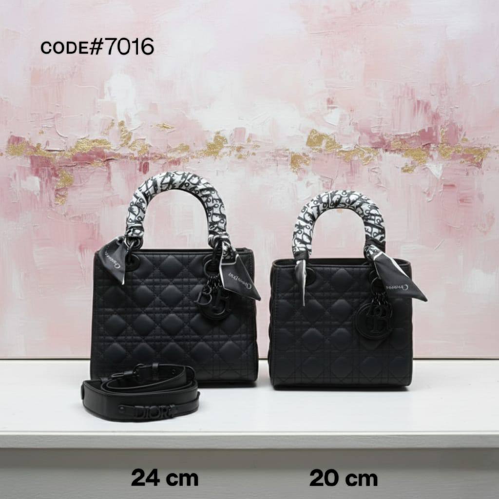 Dior
ᴍᴀᴛᴛᴇ ʟᴇᴀᴛʜᴇʀ ᴍᴀᴛᴇʀɪᴀʟ
ᴡɪᴛʜ ᴛᴡɪʟʟʏ ɪɴᴄʟᴜᴅᴇ
ᴡɪᴛʜ BOX
🎁🎁🎁

 *sɪᴢᴇ: 24 cm = Pʀɪᴄᴇ 110 ᴅʜs* 
  
 *sɪᴢᴇ: 30 ᴄm = Pʀɪᴄᴇ 100 ᴅʜs* 

Zain31
♥️♥️♥️