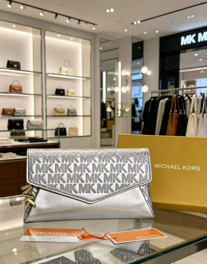 CH - Gucci - MK
95 dhs✅
Size：21*13

Zain07
♥️♥️♥️