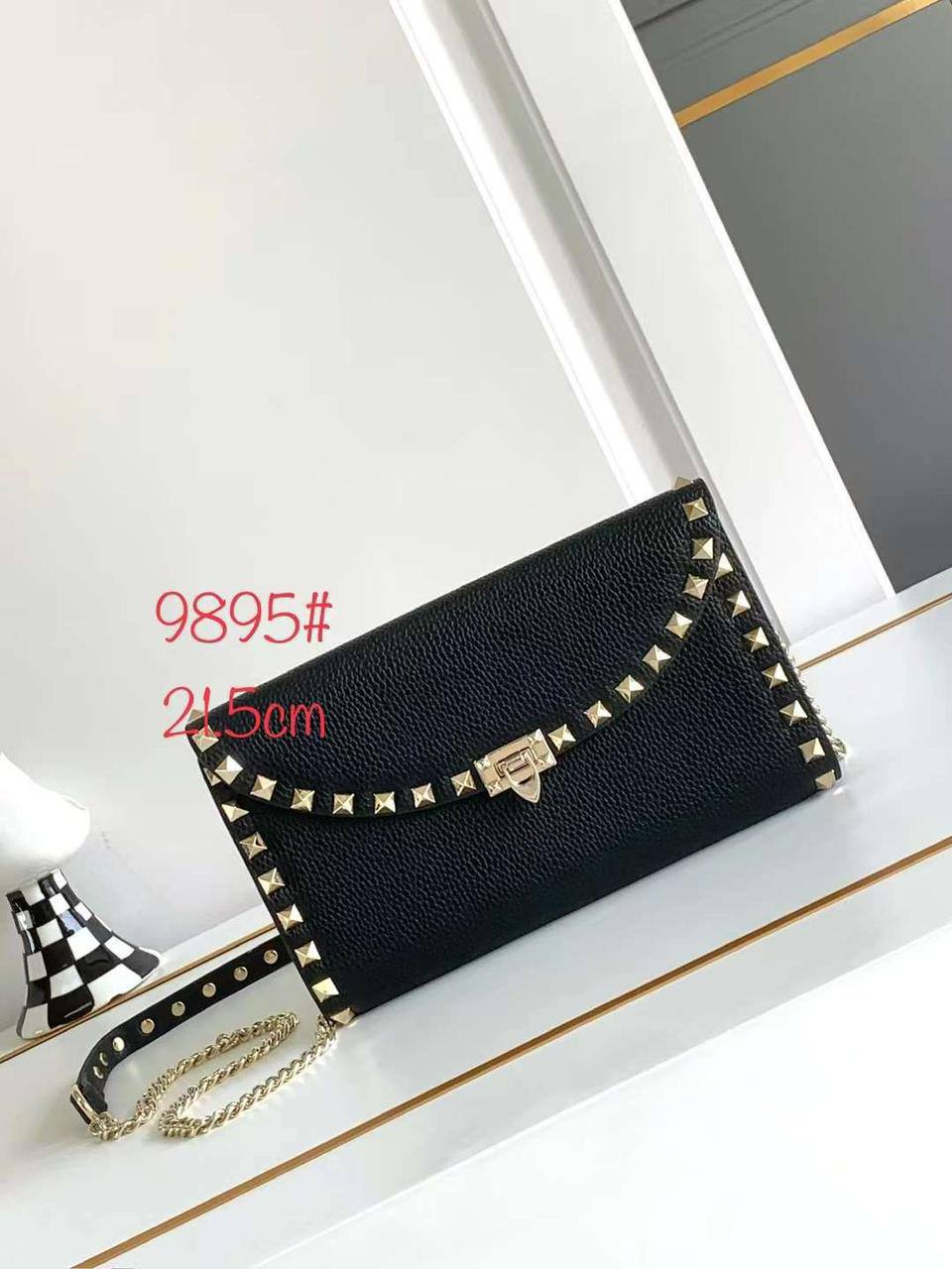 Valentino 
Master🌺🌺
250 dhs💓💓

Zain153
♥️♥️♥️
