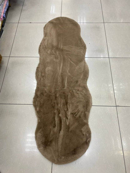 Rugs 
Size 180/60
80 dhs✅

Zain99
♥️♥️♥️