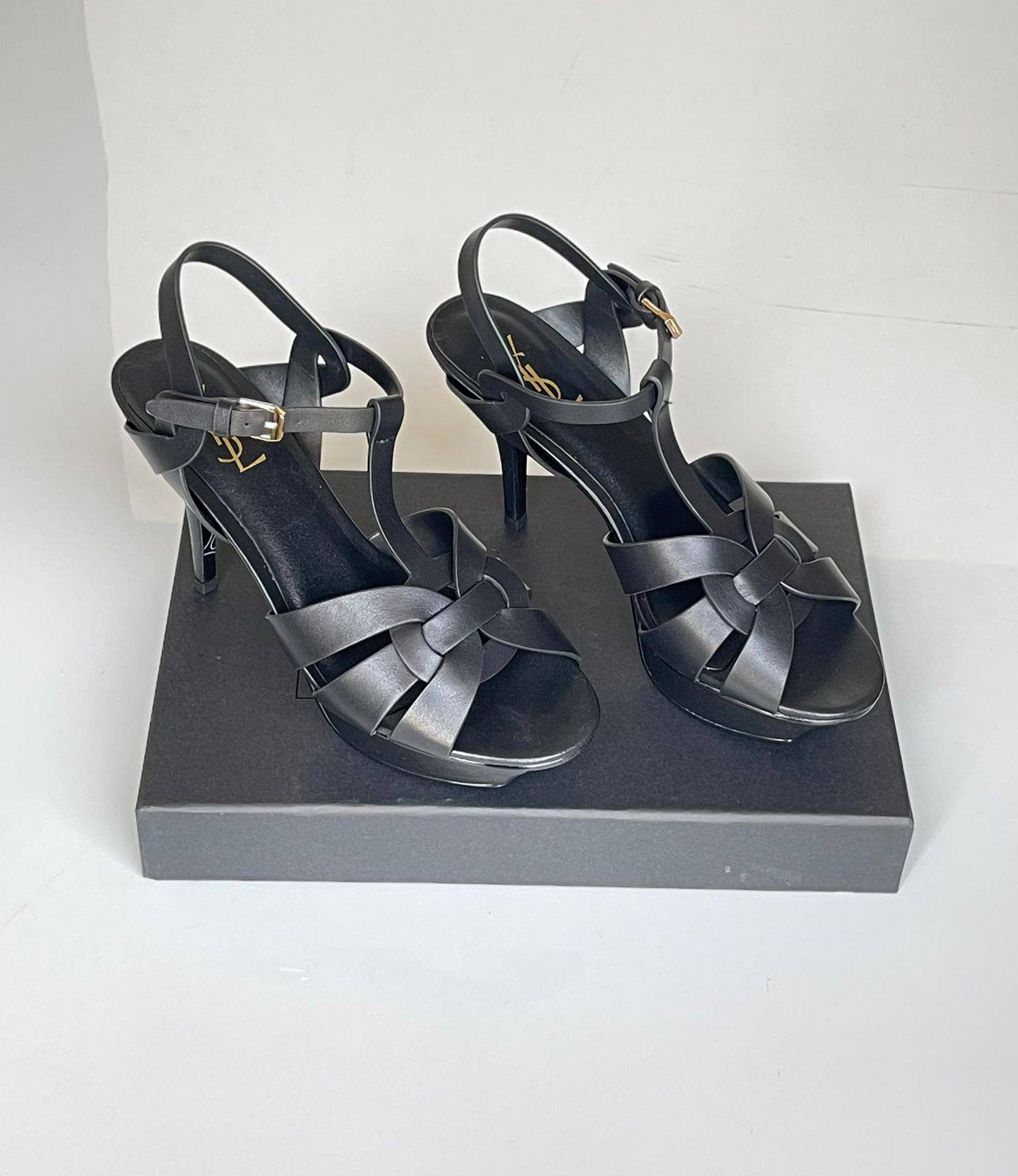 YSL 
SuperMaster Quality 💯
450 dhs❣️
Size: 36-41💥

Zain171
♥️♥️♥️