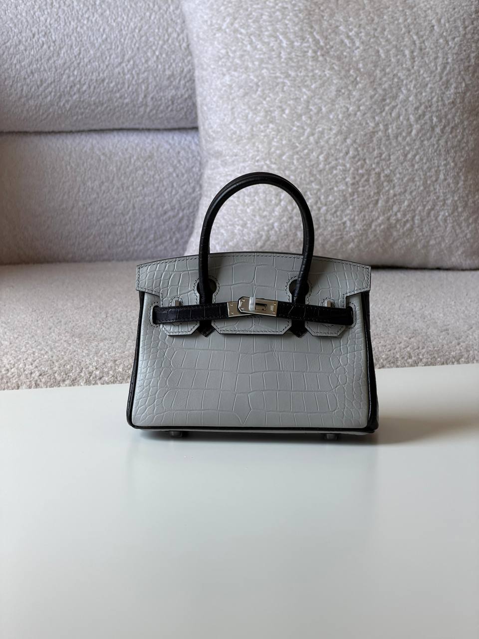 Hermes
kelly 20cm💕master quality😍with box❤️
750 dhs✅

Zain51
♥️♥️♥️