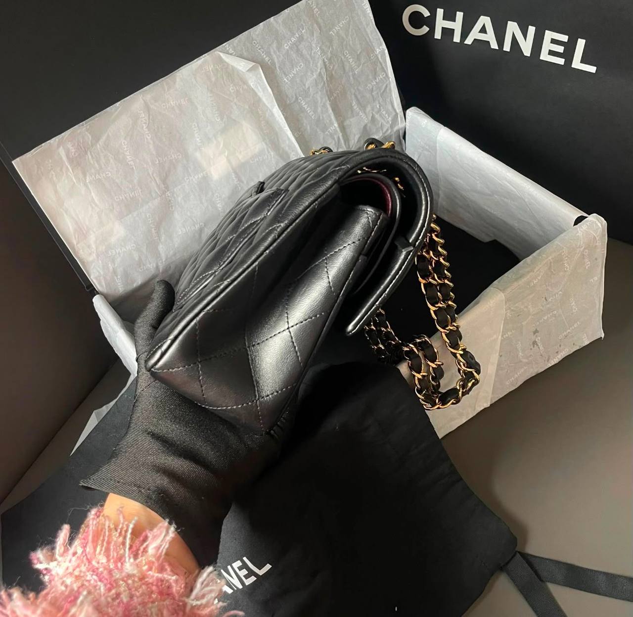 CHANEL
Master🌺🌺
WITH DOUBLE BOX 
240 dhs💓

Zain39
♥️♥️♥️