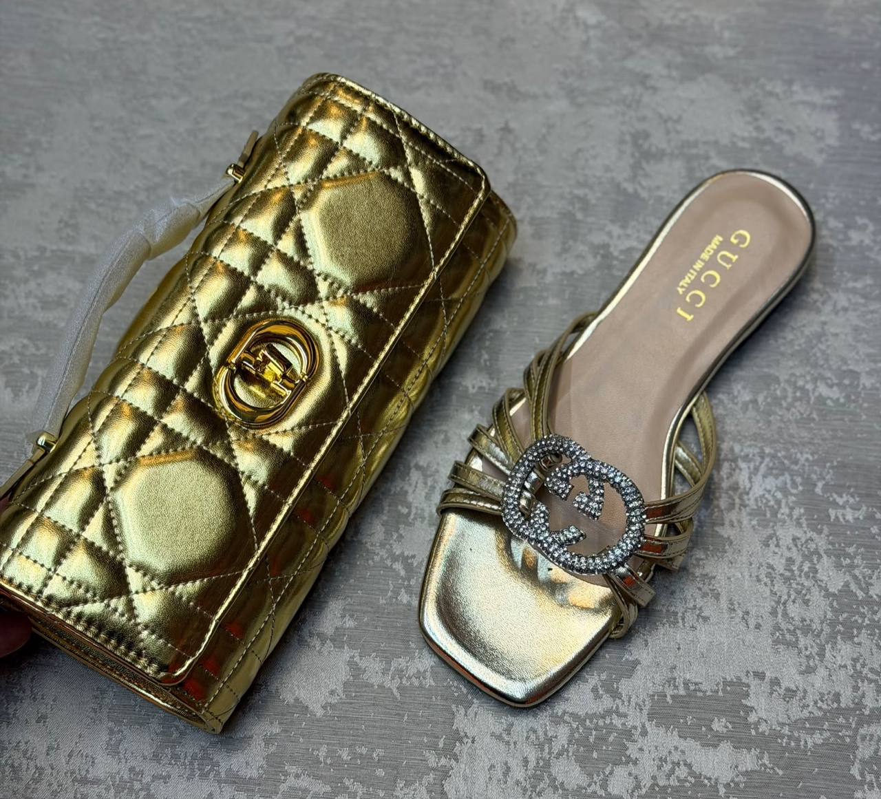 Gucci dior
Set

200 dhs

Zain175
♥️♥️♥️