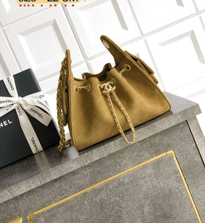 Chanel
105 dhs✅

Zain143
♥️♥️♥️