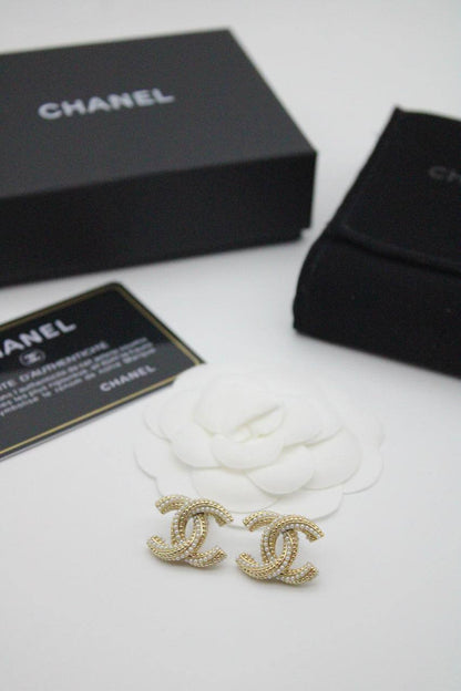 Master earrings

60 dhs 

Zain122
♥️♥️♥️
