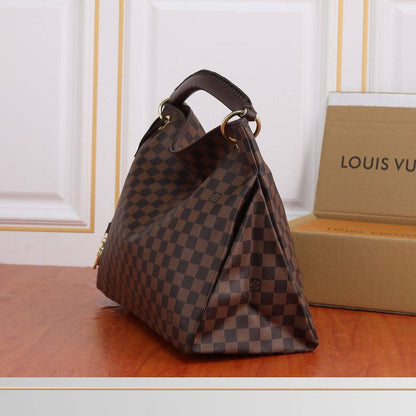 LV 
GOOD QUALITY 
120 dhs✅

Zain39
♥️♥️♥️