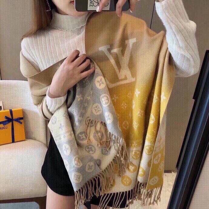 Coming new stock
Winter scarf 
45 dhs🪙🌨️

Zain93
♥️♥️♥️