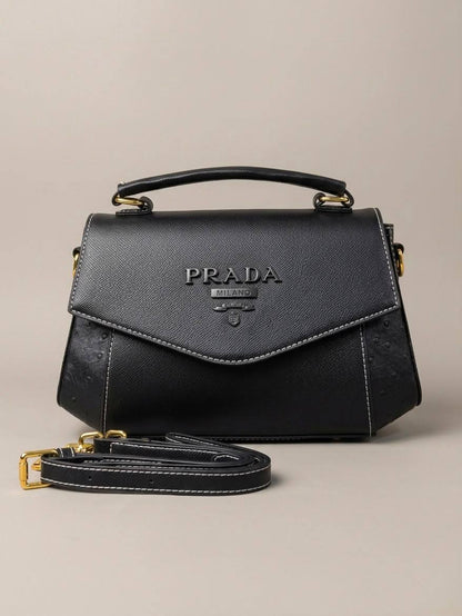 Prada

110 dhs🇦🇪🇦🇪
With Box

Zain50
♥️♥️♥️