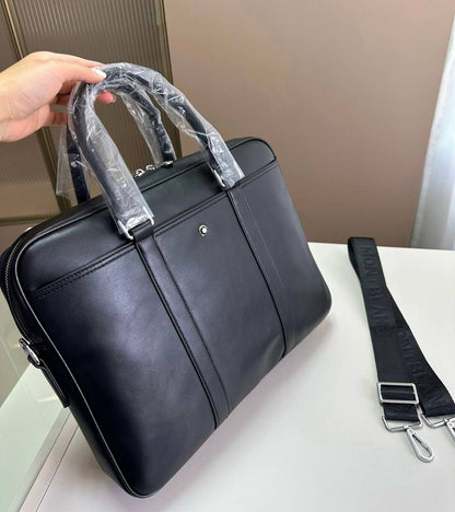 Montblanc 
Laptop bag 
copy one 
250 dhs✅

Zain295
♥️♥️♥️