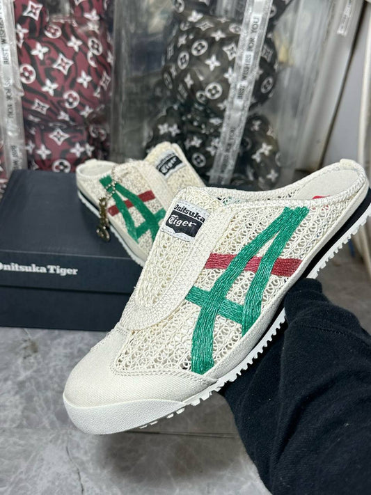 Mexico 66 Sabot 'Cream Kale'
NEW ARRIVALS 🤩
36-45 AVAILABLE 
200 dhs🪙💕

Zain242
♥️♥️♥️