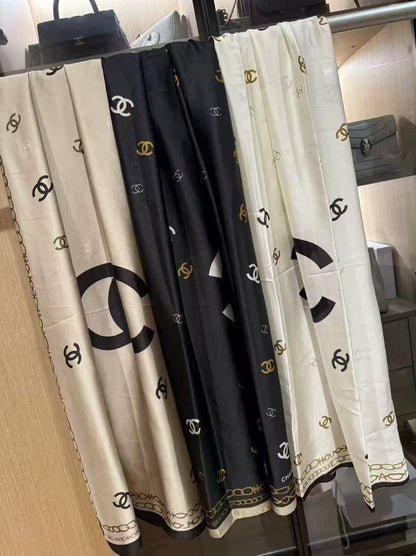 Silk scarf 
40 dhs🇦🇪🇦🇪

Zain93
♥️♥️♥️