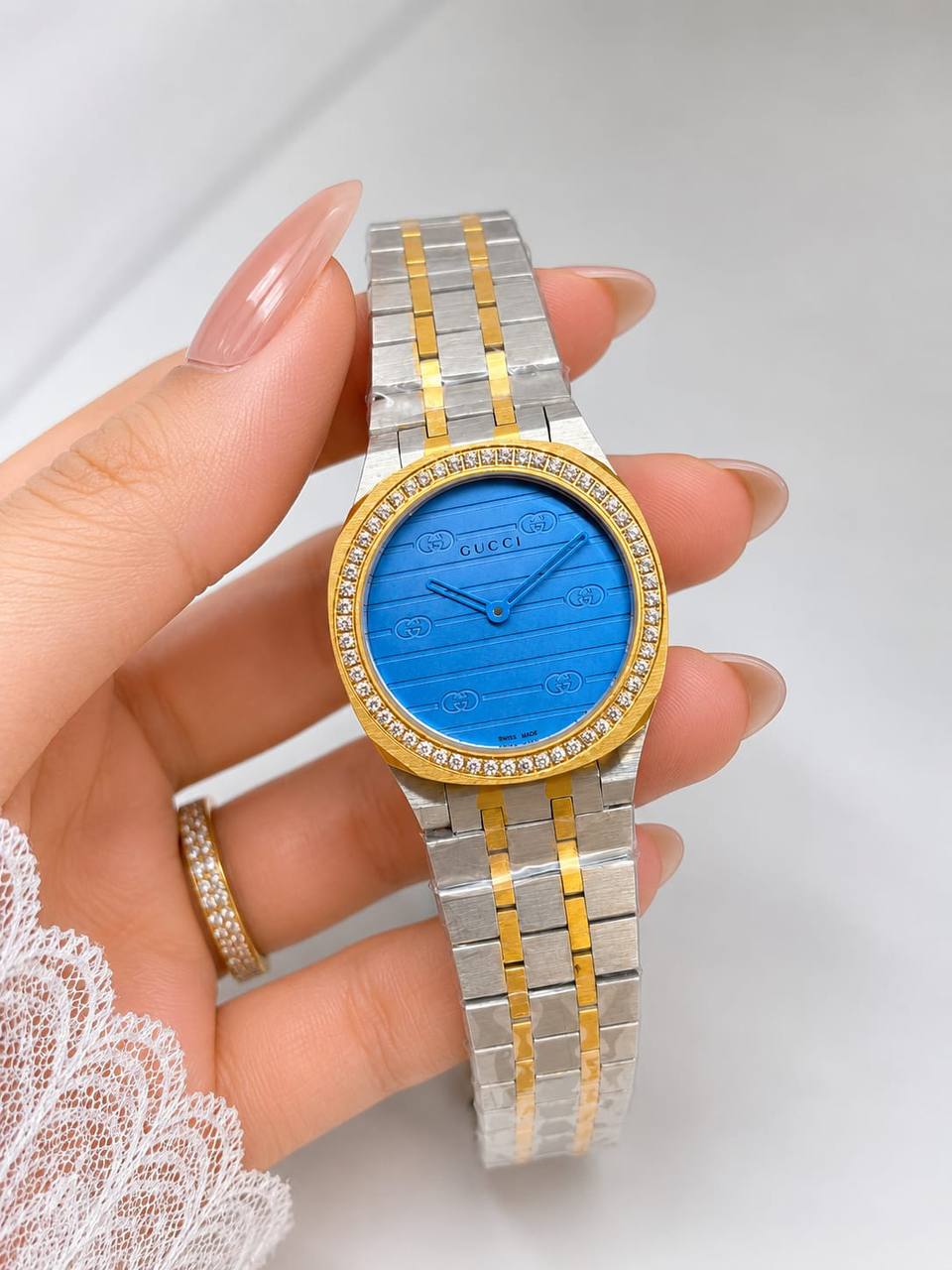 Gucci watch for ladies with stone good quality
240 dhs💓

Zain59
♥️♥️♥️