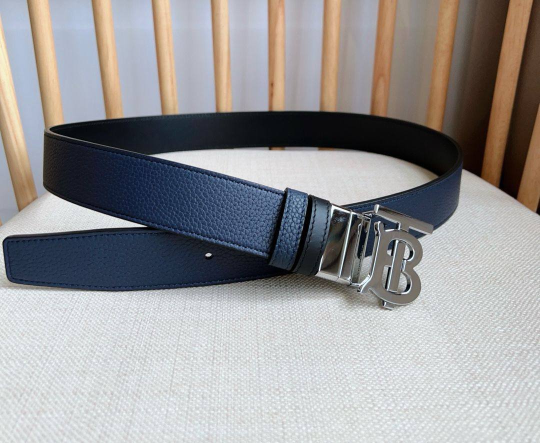 BURBERRY

Master quality

320 dhs🇦🇪🇦🇪

Zain164
♥️♥️♥️