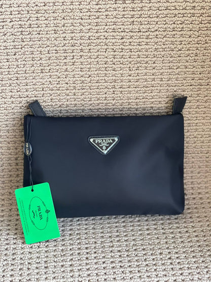PRADA
Clutch
Master Quality

380 dhs🇦🇪🇦🇪

Zain179
♥️♥️♥️