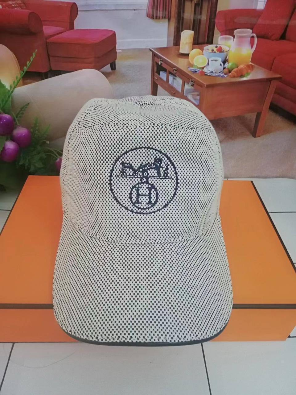 Cap 
Super Master
130 dhs🪙💕

Zain33
♥️♥️♥️