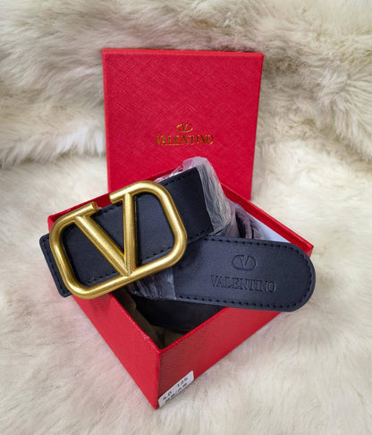 Belt for Man
Wide：4.0 cm
Long：115/120/125 cm
With box 
30 dhs🇦🇪🇦🇪

Zain136
♥️♥️♥️