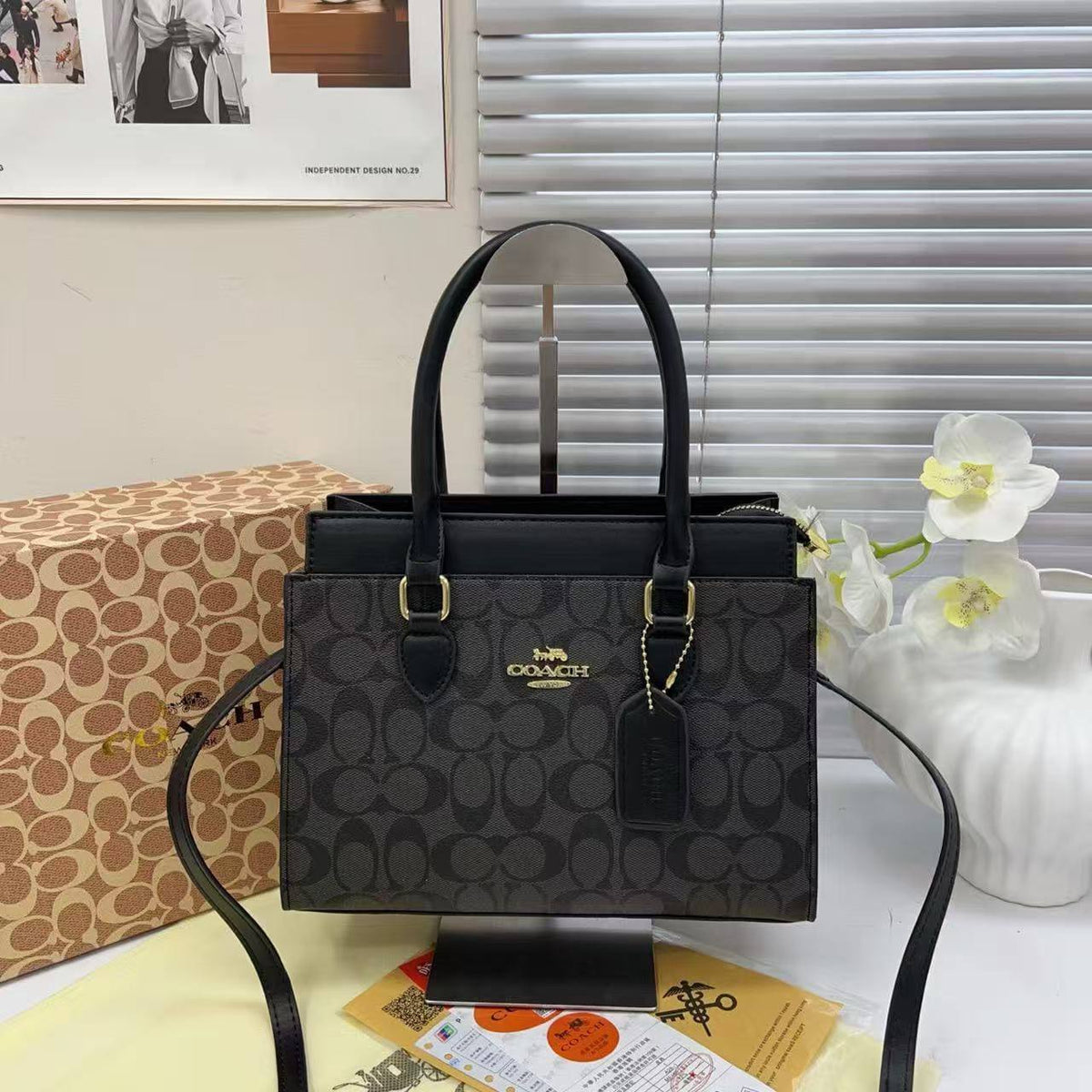 Coach 

No box
70 dhs🇦🇪🇦🇪🇦🇪

Zain232
♥️♥️♥️