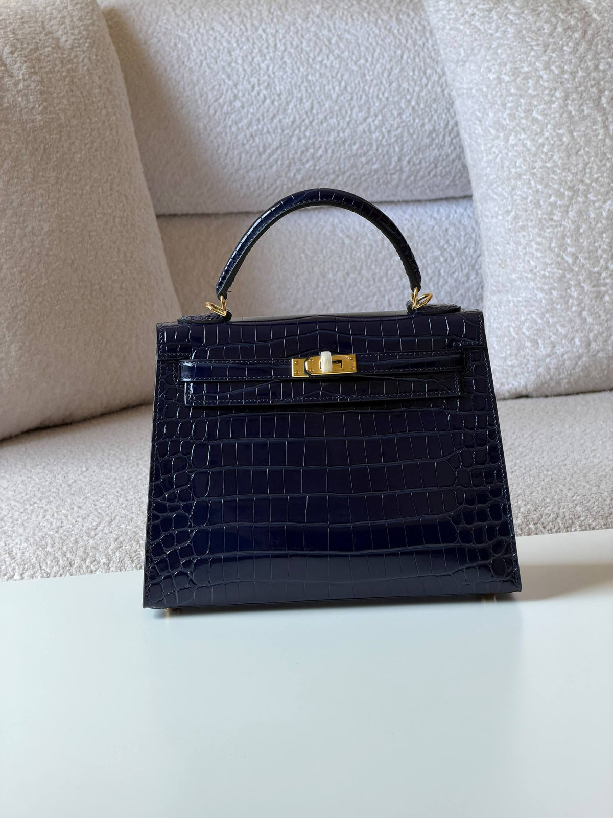 Hermes kelly 

25cm💥

Master quality ✅
with box 📦 
700 dhs🇦🇪🇦🇪

Zain52
♥️♥️♥️