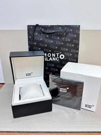 Original box

50 dhs🇦🇪🇦🇪

Zain85
♥️♥️♥️