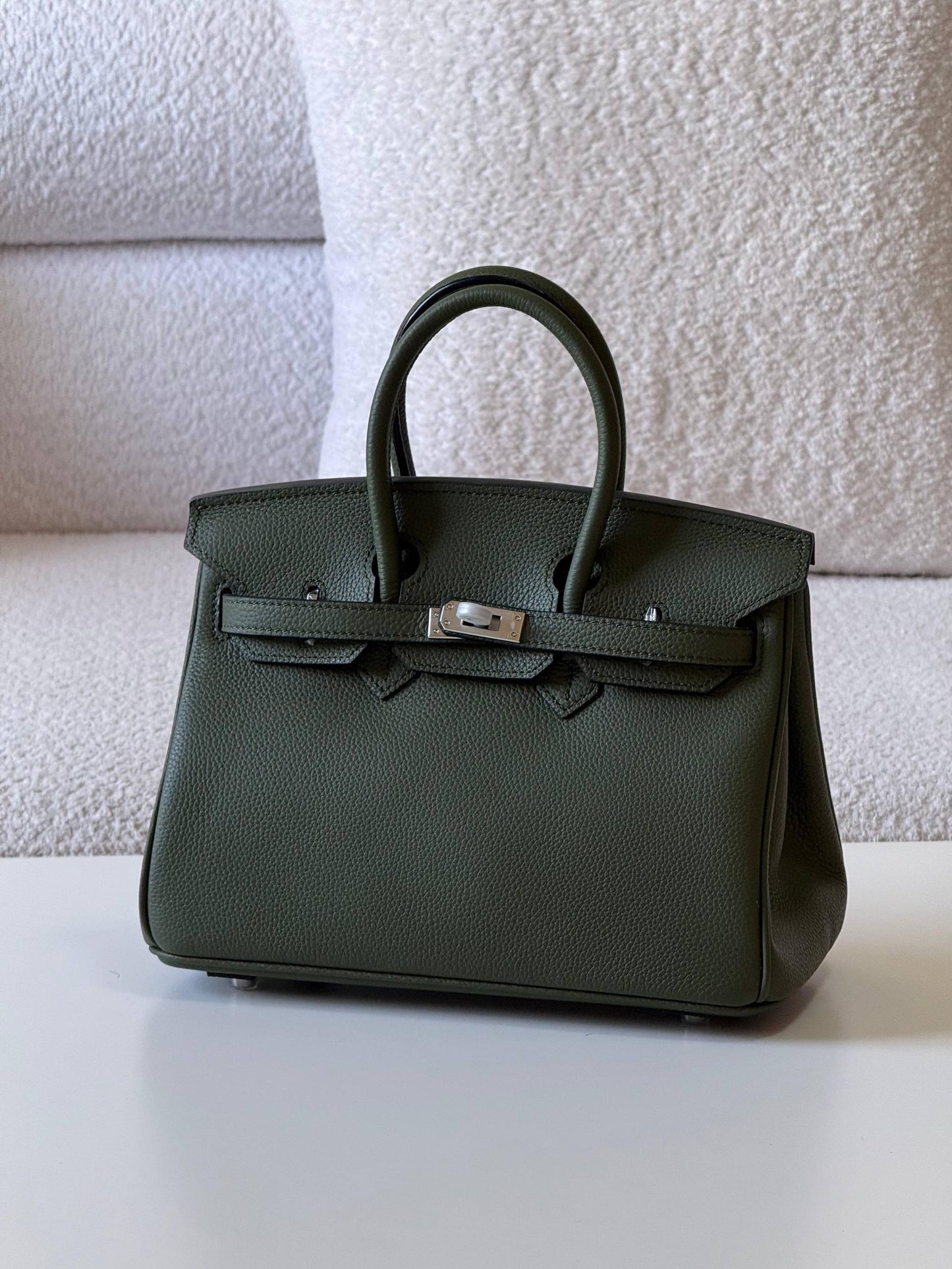 Hermes birkin 25cm💕master quality😍

with box❤️
🎁🎁🎁

400 dhs🪙🌨️

Zain52
♥️♥️♥️