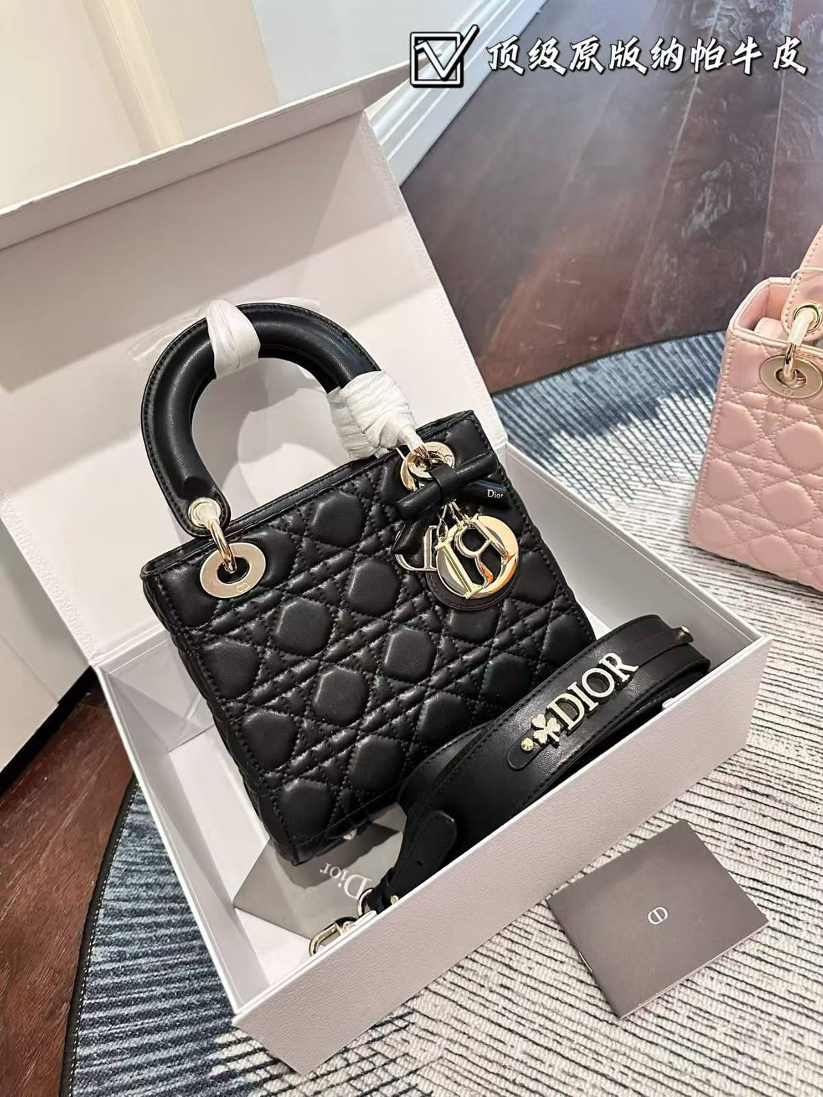 Dior
Master AA
280 dhs✅

Zain137
♥️♥️♥️
