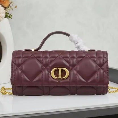 Dior Bag 

Good Quality 
230 dhs🇦🇪🇦🇪

Zain131
♥️♥️♥️