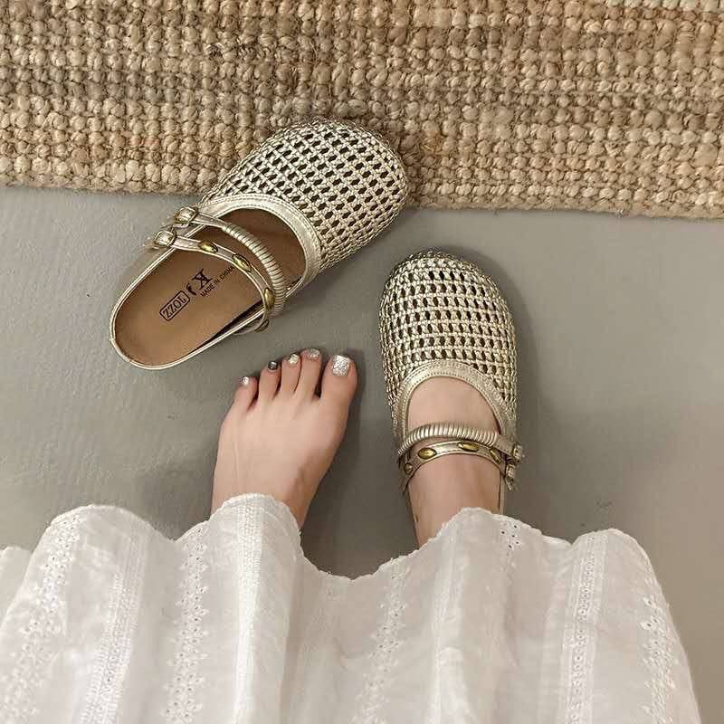NEW CAME 
FASHION
GOOD QUALITY
80 dhs✅ No Box
SIZE: 36-40

Zain40
♥️♥️♥️