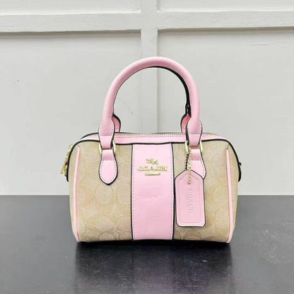 Coach Bags
Offer
75 dhs🇦🇪🇦🇪

Zain232
♥️♥️♥️