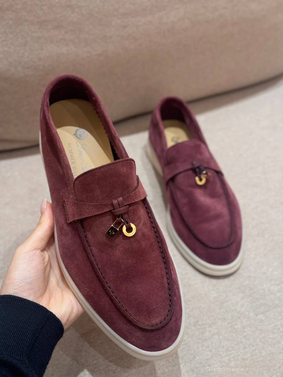 NEW CAME 
GOOD QUALITY 
LORO PIANA 
130 dhs✅
Size 36 TO 41

Zain40
♥️♥️♥️