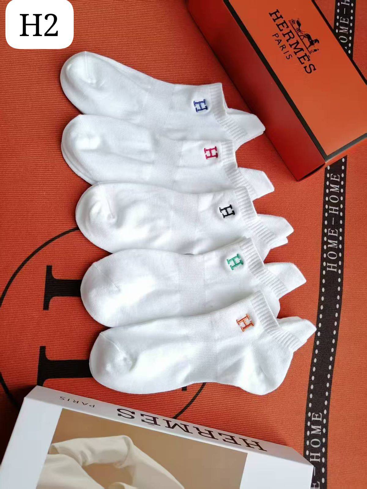 Socks
one box 5 pairs
45 dhs🌺

Zain231
♥️♥️♥️